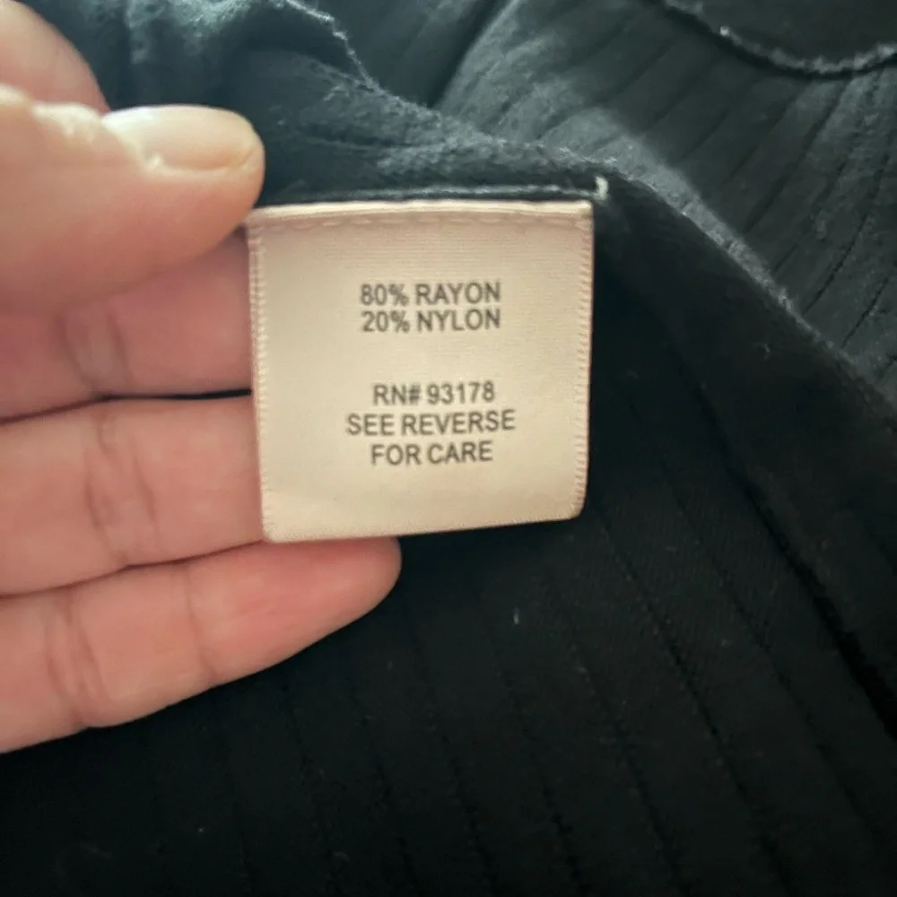 Woman’s ribbed knitted A line midi skirt - Picture 5 of 6